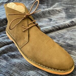 Men's Brown Suede Chukka Boots